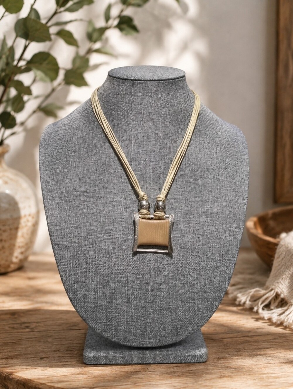 Elegant Gold and Silver Pendant Necklace